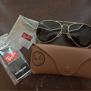 Ray Ban large lens aviators RB3025